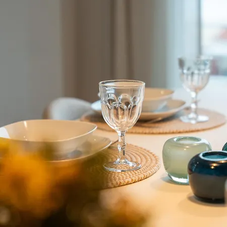 Lejlighed Ruim En Luxueus App Met Zeezicht En Garage - 8p